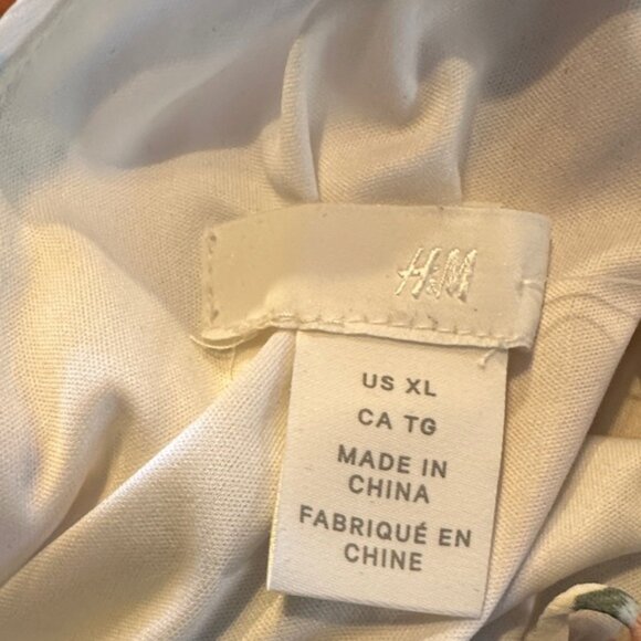 Feminine Floral Maxi Dress with Orange and Blue Accents - Picture 8 of 9